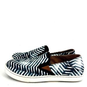 OluKai‎ Pehuea Slip On Sneaker Women's Size 9.5 Shoes Breathable Comfort